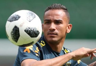 Danilo sofre nova lesão e está fora da Copa do Mundo; jogador pediu para permanecer na Rússia