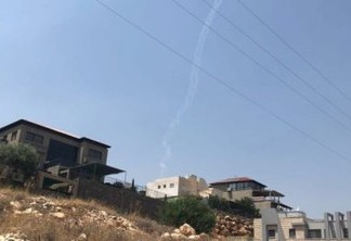 Smoke trails from two Patriot missiles can be seen near the Israeli city of Safed in northern Israel July 24, 2018. REUTERS/Stringer NO ARCHIVES NO RESALES