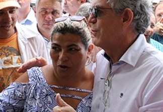 Ricardo afirma em Campina que Cássio conspira contra a Paraíba
