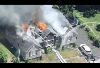 VEJA VÍDEO: Incêndio destrói casa de cantora gospel, e a mesma pede orações
