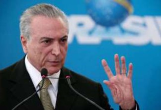 Após dar palpite certeiro Temer festeja vitória do Brasil com ministros