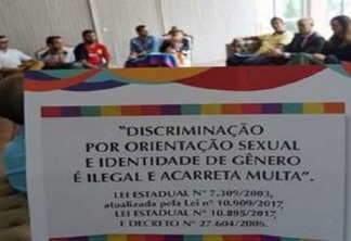 Estado vai à Justiça para garantir fixação de placa contra homofobia