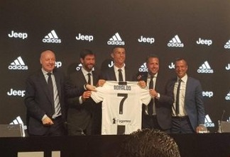 CR7 avisa na apresentação da Juventus: 'Sou ambicioso. Não vou ficar na zona de conforto'