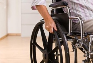 Lei obriga escolas privadas de João Pessoa a disponibilizarem cadeiras de rodas