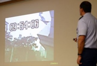 Brasília - O Tenente-Coronel Aviador Raul de Souza, apresenta relatório final da investigação do acidente com a aeronave, que vitimou, o ex-governador de Pernambuco, Eduardo Campos (Fabio Rodrigues Pozzebom/Agência Brasil)