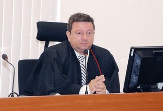 Juiz Onaldo Queiroga permanece internado na UTI do Hospital Albert Einstein