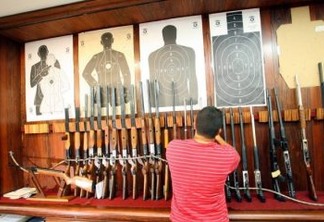 EFEITO BOLSONARO? Procura por armas dispara no Brasil e aumenta número de baleados