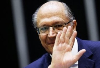 'Eleitor está junto com Bolsonaro porque está com medo do PT', diz Alckmin