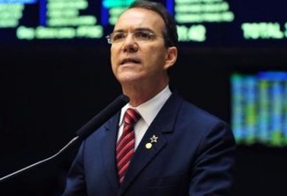 PESQUISA IBOPE: candidato à reeleição pelo governo de Santa Catarina lidera intenções de voto; confira números