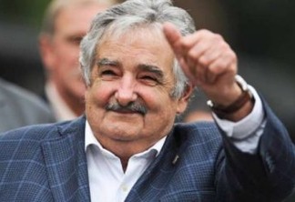 Pepe Mujica renuncia ao Senado do Uruguai