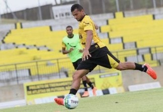 Botafogo-PB contrata Adalgiso Pitbull, o primeiro reforço para o ataque em 2019