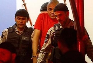 Site barra “vaquinha” para tirar agressor de Bolsonaro da prisão, diz coluna