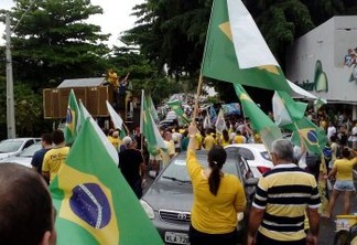 VEJA VÍDEOS: pessoenses realizam carreata com oração e buzinaço em apoio ao candidato Jair Bolsonaro