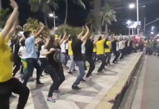 Grupo da ‘Dancinha do Impeachment’ está de volta e pede apoio para Bolsonaro - VEJA VÍDEO!