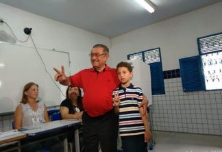 José Maranhão é o terceiro candidato ao governo a votar nas eleições 2018