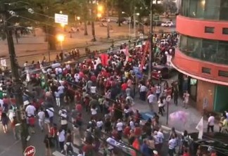 EM JOÃO PESSOA: 'CarnaVirada' reúne centenas de foliões em mobilização pró-Haddad - VEJA VÍDEOS