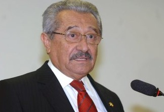 Senador José Maranhão anuncia reunião do partido: 'É uma avaliação geral da situação e desempenho do partido'