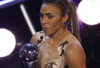 Após ser eleita melhor do mundo pela Fifa, Marta concorre à Bola de Ouro