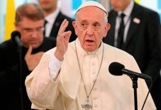 Papa recebe presidente colombiano e pede união