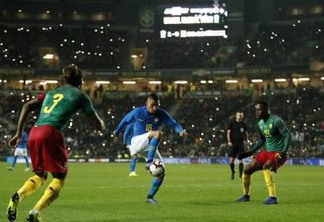 Mesmo sem Neymar, Brasil vence Camarões por 1 a 0