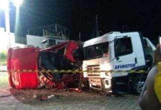 Colisão entre caminhões deixa uma pessoa ferida, no sertão da Paraíba