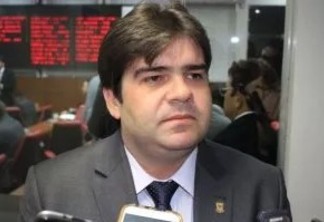 Deputado estadual eleito revela viagem a Brasília e reunião com futuro vice-presidente, general Mourão