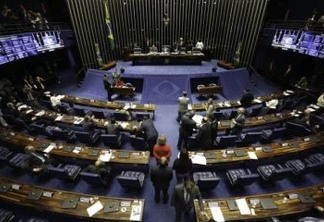 Grupo anti-Renan diz já ter 41 assinaturas a favor de voto aberto