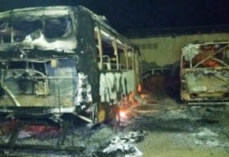 Incêndio destrói ônibus escolares de prefeitura na Paraíba