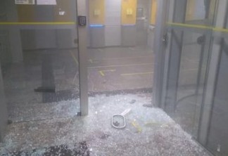 Quadrilha invade banco e viola caixa eletrônico com maçarico no Centro de João Pessoa