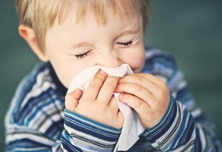 Alerta: 40% das crianças possuem alergias respiratórias e médico aponta causas para aumento das doenças