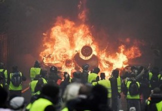 Mais de 200 pessoas são presas em confronto com a Polícia no 3º fim de semana de protestos em Paris
