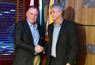 Ricardo Coutinho assume presidência da Fundação João Mangabeira