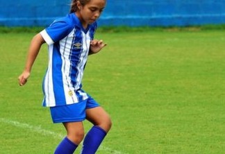 Após testes, Avaí contrata menina de 9 anos para time sub-10 masculino