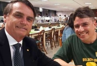 Promoção de amigo de Bolsonaro na Petrobrás foge dos padrões da empresa e cria polêmica