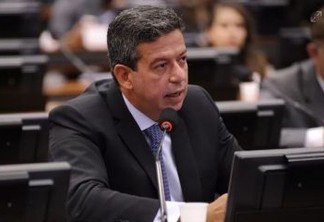 PP AO LADO DE MAIA: Líder do PP desiste de concorrer à presidência da Câmara e negocia apoio a Rodrigo Maia