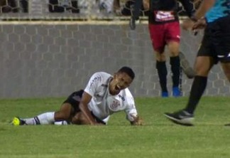 Veja  vídeo: Paraibano sofre fratura exposta durante jogo e deixa gramado chorando