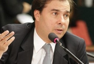 Rodrigo Maia chega à Paraíba em campanha pela reeleição