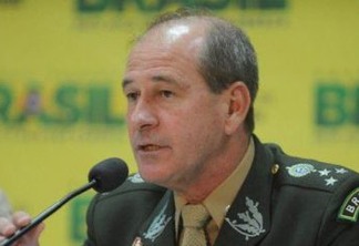 Ministro sugere regras diferenciadas para militares na Previdência