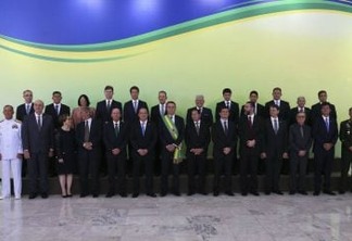 Bolsonaro faz nesta quinta-feira, primeira reunião com novos ministros