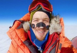 Americano se torna o 1º homem a cruzar a Antártida sozinho e a pé