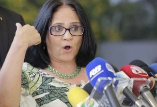 Pelo Twitter, ministra Damares decreta o fim da pedofilia no Brasil