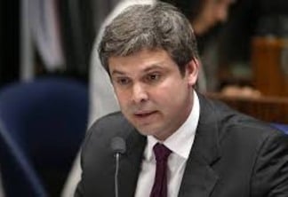 O CENÁRIO SE MONTA: Senador muda domicílio eleitoral para concorrer a prefeitura de João Pessoa