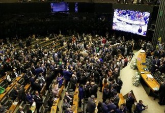 Câmara derruba decreto assinado por Mourão sobre sigilo de documentos públicos