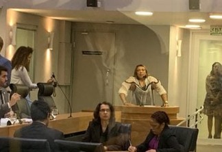 ACESSIBILIDADE: 'É uma casa de leis que cumpre leis', diz Cida após reforma do plenário