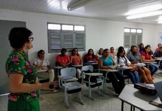 Prefeita Márcia Lucena participa de encontro com gestores e gestoras da rede municipal de ensino de Conde