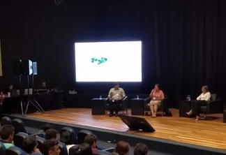 Prefeita Márcia Lucena participa de debate com prefeitos e compartilha experiências do Programa Empreender no município de Conde