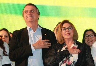 Candidata de Bolsonaro ao Senado fez depósitos e inúmeros saques em conta de campanha