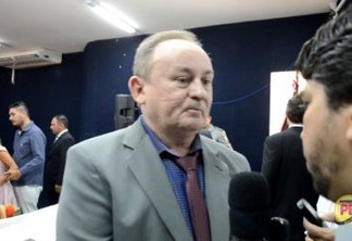 BASE POLÍTICA NO SERTÃO: Prefeito de Marizópolis anuncia parceria com Júnior Araújo