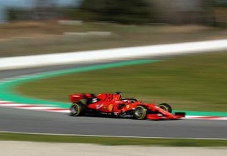 Vettel sofre acidente em corrida pela pré-temporada em Barcelona