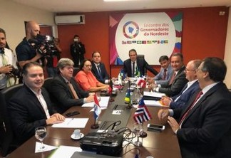 ATRAVÉS DE CONSÓRCIO: Imprensa nacional diz que governadores nordestinos querem médicos cubanos de volta aos estados